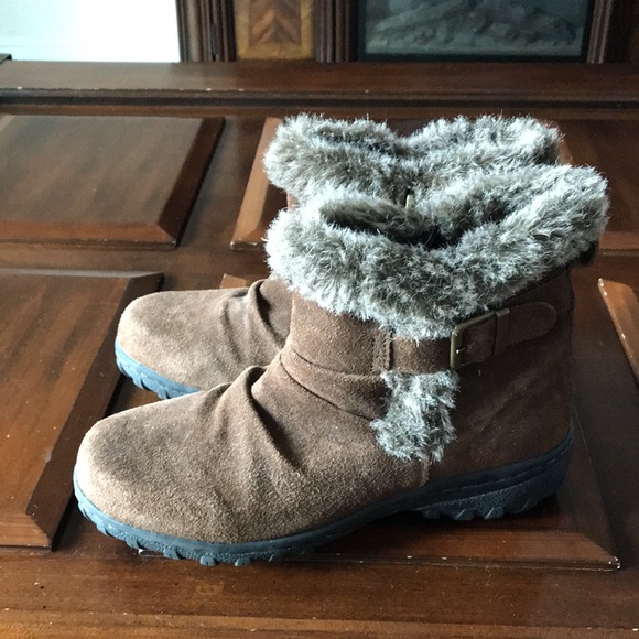 Women’s size 7M khombu Lindsey brown leather/faux fur zip up ankle boots - Picture 4 of 7